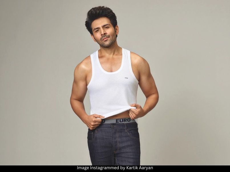 Kartik Aaryan 