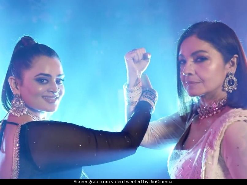Bebika Dhurve and Pooja Bhatt 