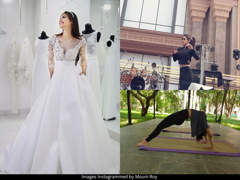 Mouni Roy 