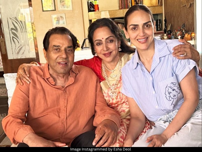 Hema Malini Esha Deol 