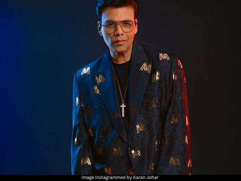 Karan Johar के Koffee With Karan में बॉलीवुड के कई बड़े सितारे अपने बेबाक अंदाज में नजर आए।