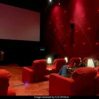 Box Office collection में Corporate Booking और Organic Collection जैसे terms का इस्तेमाल फिल्मों की कमाई को समझने के लिए किया जाता है।