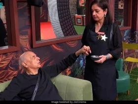 Mahesh Bhatt and Pooja Bhatt 