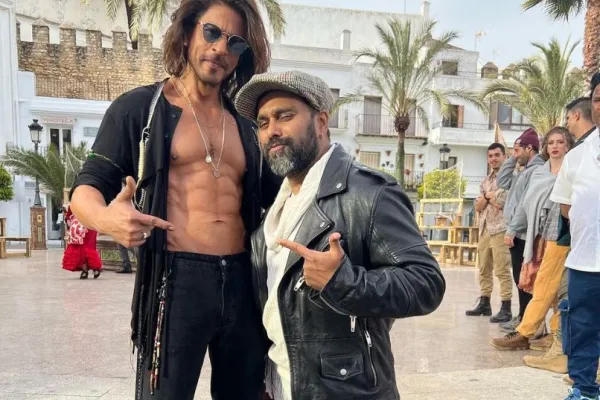 Shah Rukh Khan and Bosco Martis 