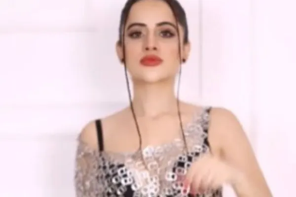 Urfi Javed Fashion