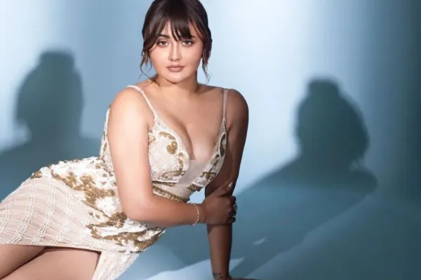 Rashami Desai pic