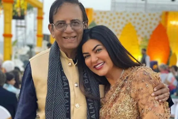 Sushmita Sen suffers heart attack 