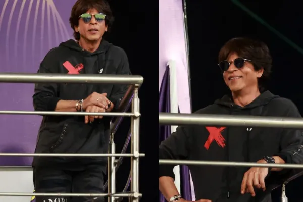 Shah Rukh Khan at Eden Gardens 