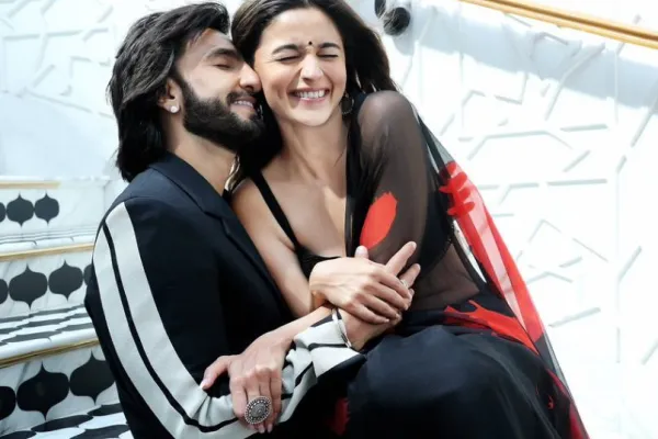Ranveer Singh and Alia Bhatt 