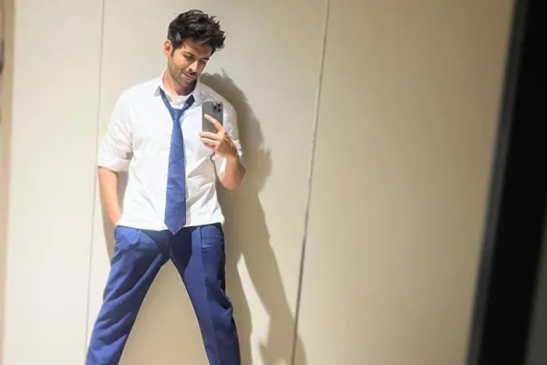 Kartik Aaryan 