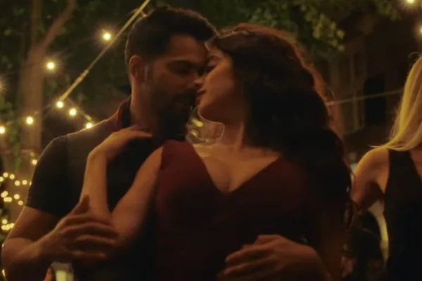 Varun Dhawan and Janhvi Kapoor 