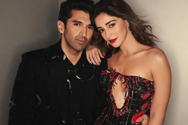 Aditya Roy Kapur and Ananya Panday 
