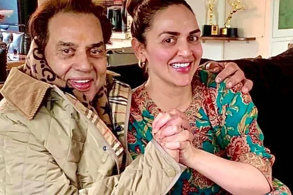 Dharmendra Esha Deol 