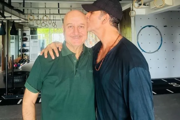 Anupam Kher Akshay Kumar
