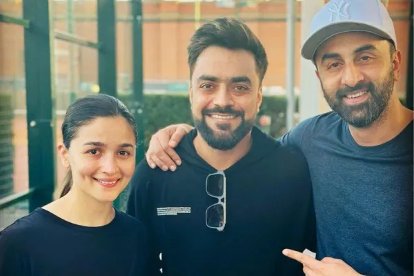 Alia Bhatt, Rashid Khan and Ranbir Kapoor 