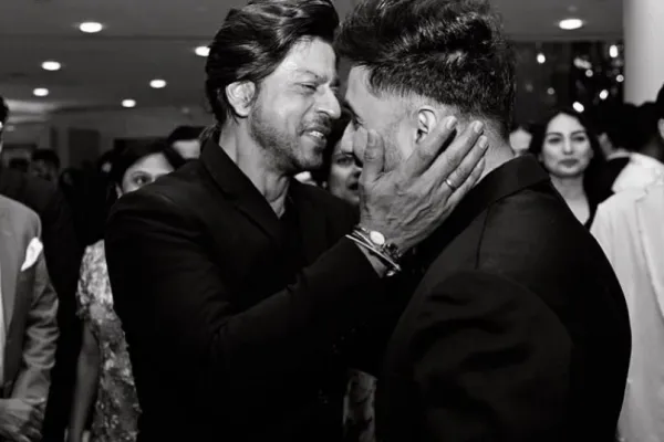 Vir Das and SRK 