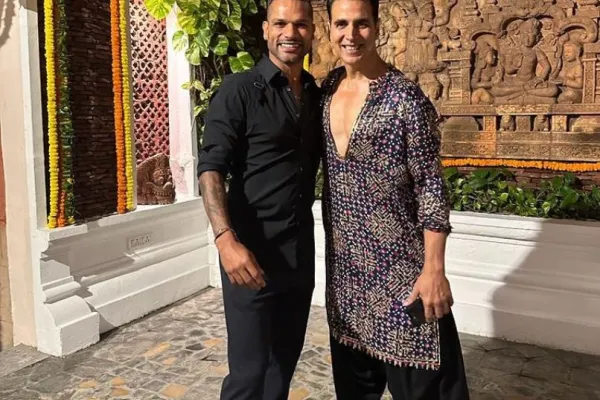 Shikhar Dhawan and Akshay Kumar 