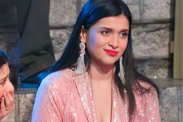 Mannara Chopra 