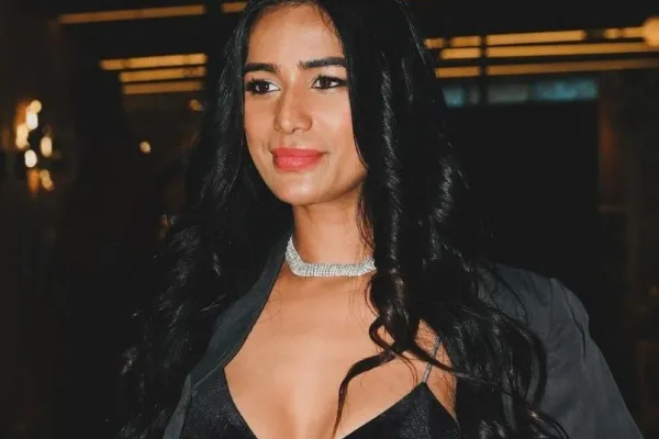 Poonam Pandey death 
