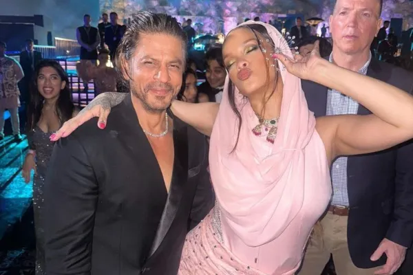 Rihanna and SRK 