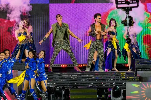Akshay Kumar and Tiger Shroff 