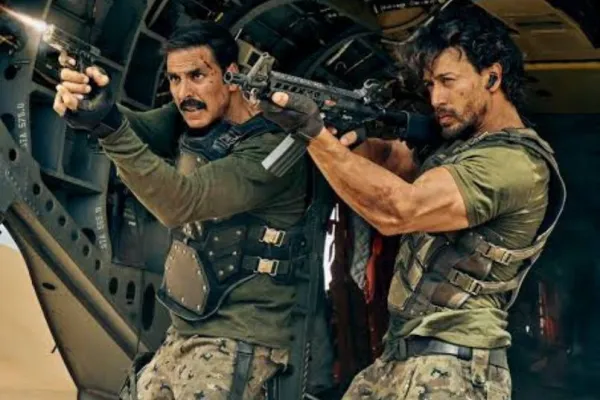 Akshay Kumar and Tiger Shroff 