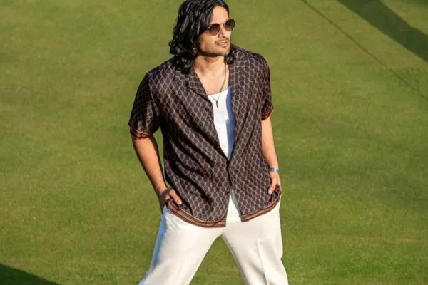 Ali Fazal 