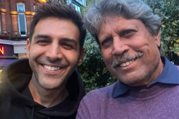 Kapil Dev and Kartik Aaryan 