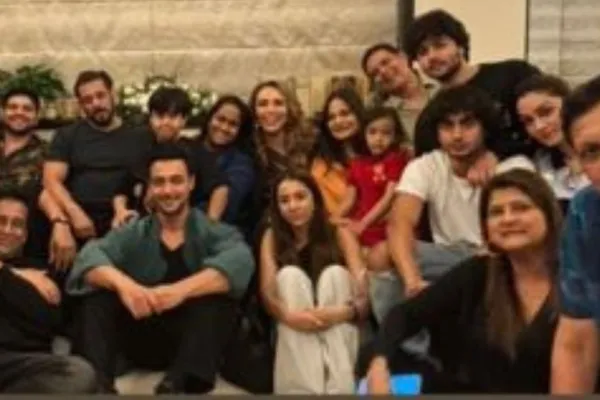 Salman Khan and Iulia Vantur 