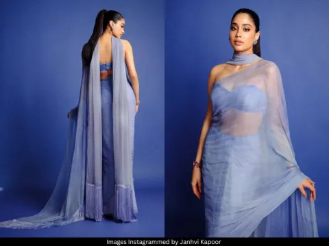  Janhvi Kapoor